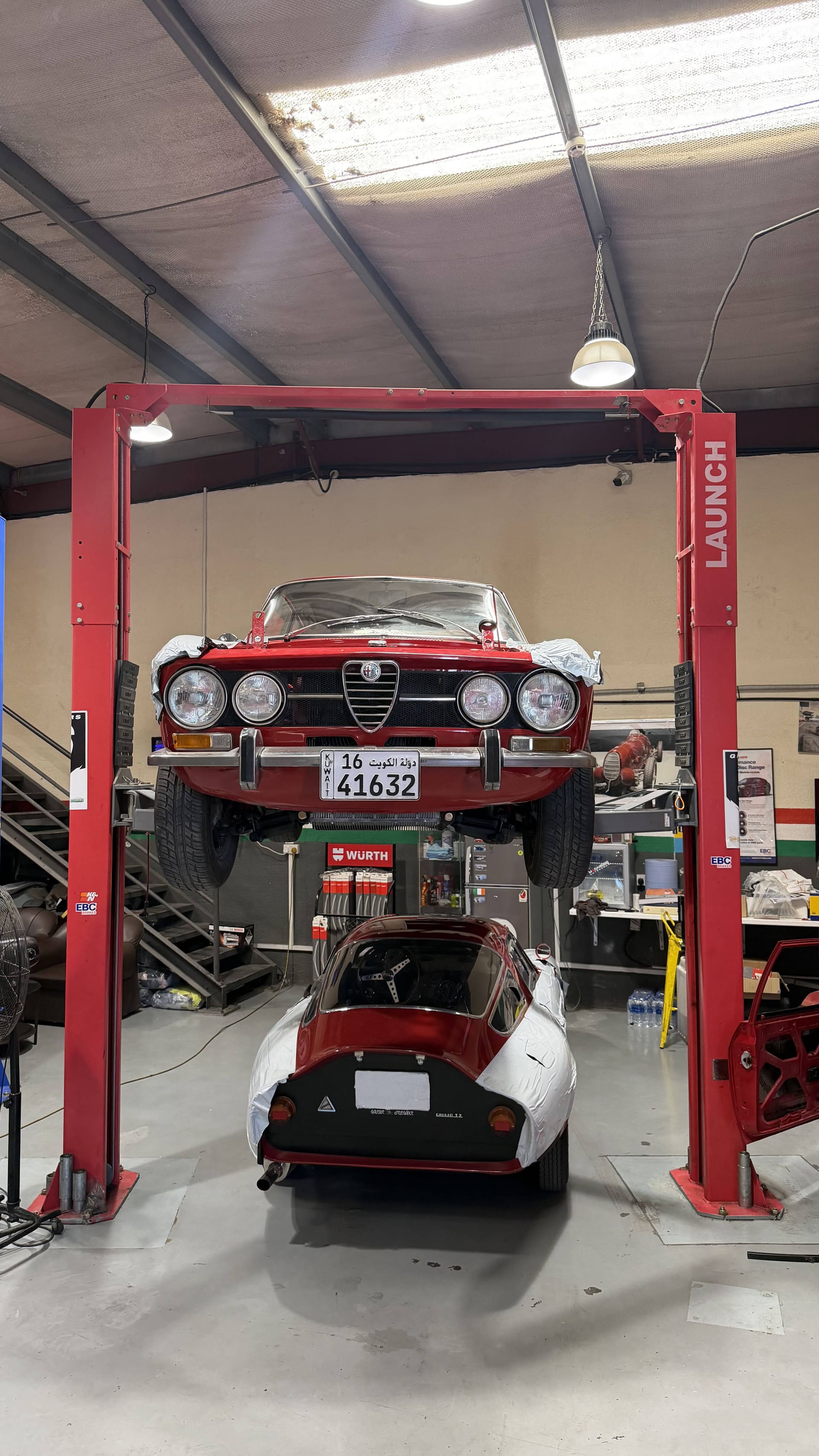 Alfa Romeo 1750 GTV engine stripped and laid out for full rebuild
